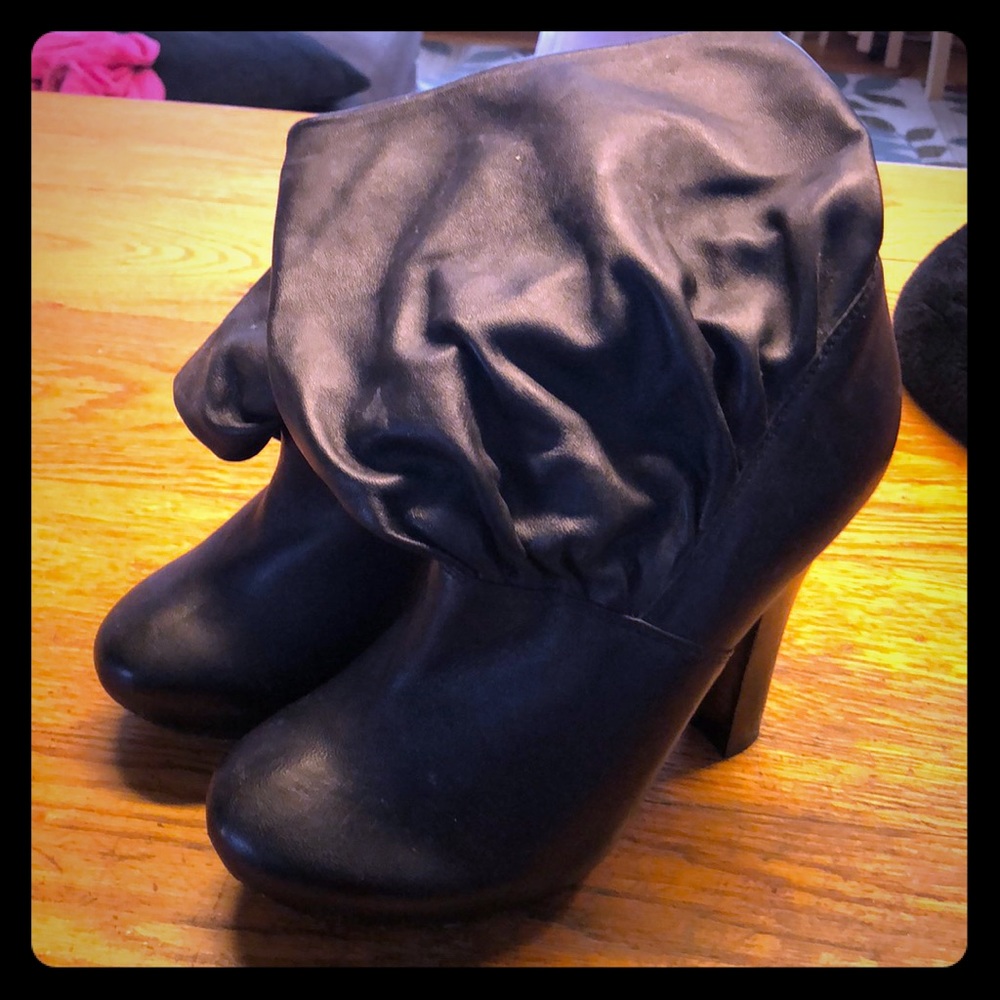 Aldo slouch boots size 8 black